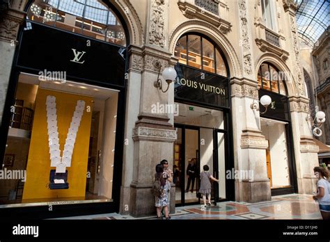 louis vuitton corso vittorio emanuele milano